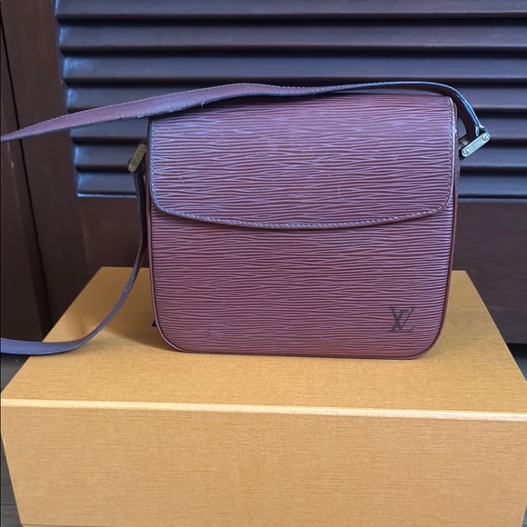 Louis Vuitton Purple Messenger Bag with Epi Leather - Picture 1 of 8